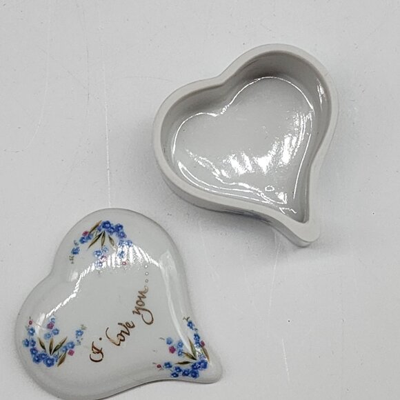 Lefton Trinket Box Heart Shaped "I Love You" Hand Painted Ceramic 2" - Picture 2 of 10